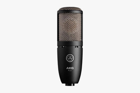 AKG P220