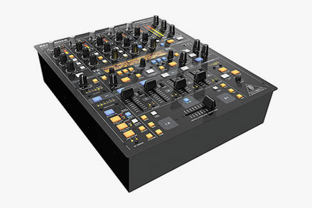 Behringer DDM4000