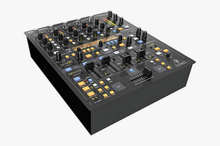 Behringer DDM4000