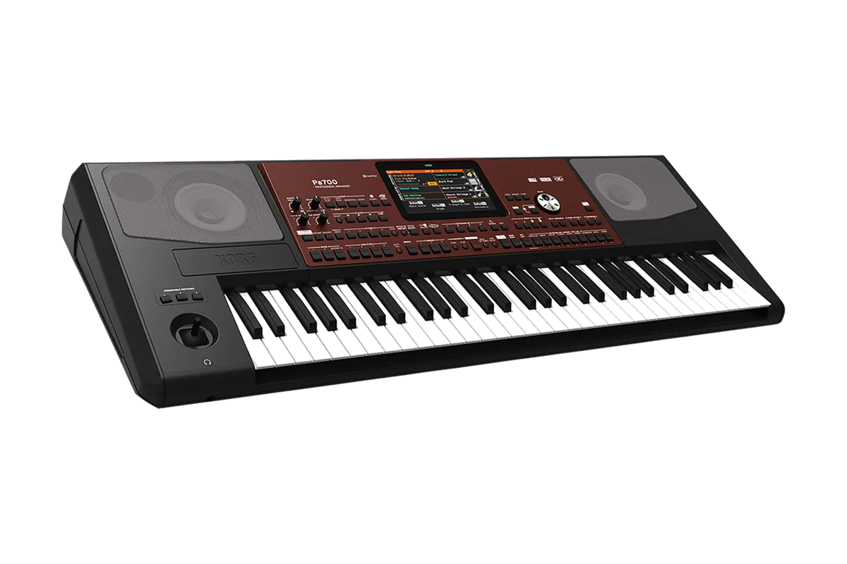 Korg Pa700