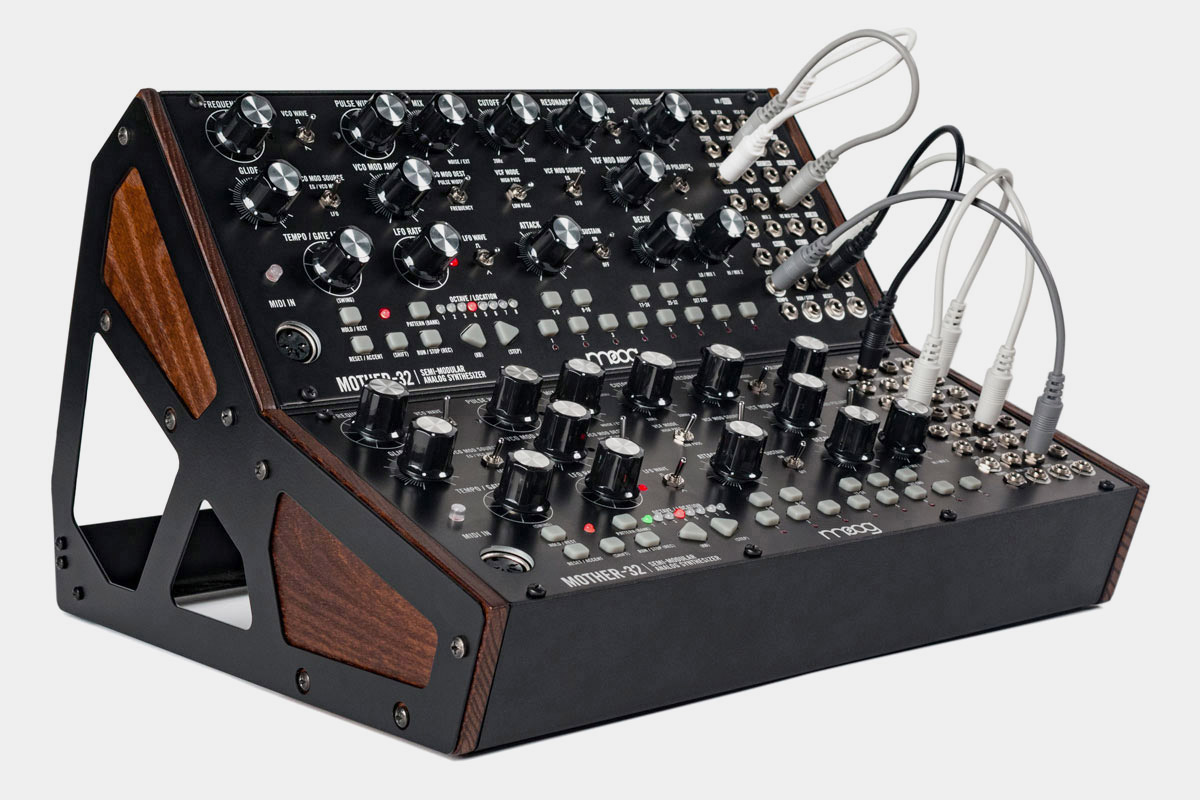 Moog Mother-32