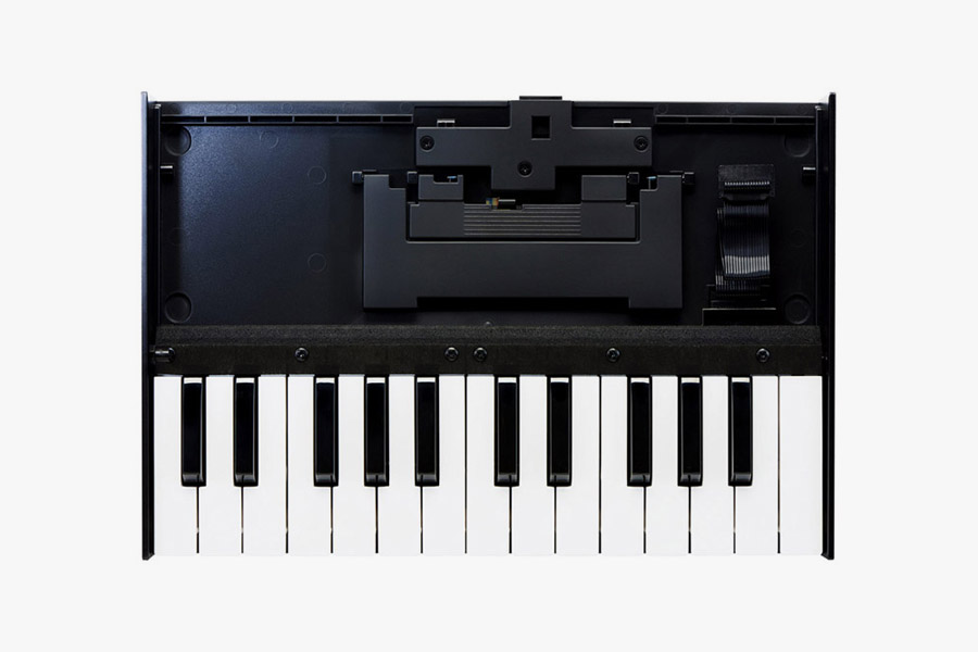 Roland K-25m