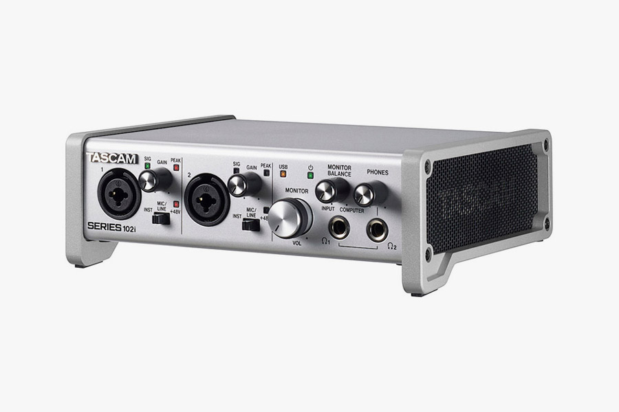 Tascam Series 102i